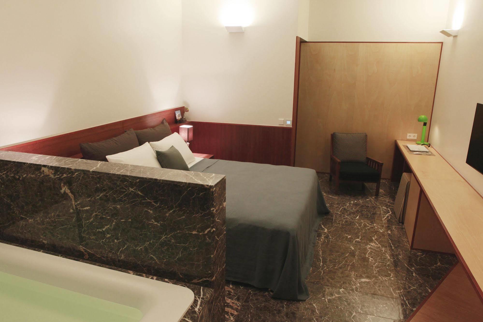 Snow Hotel Seoul Bagian luar foto